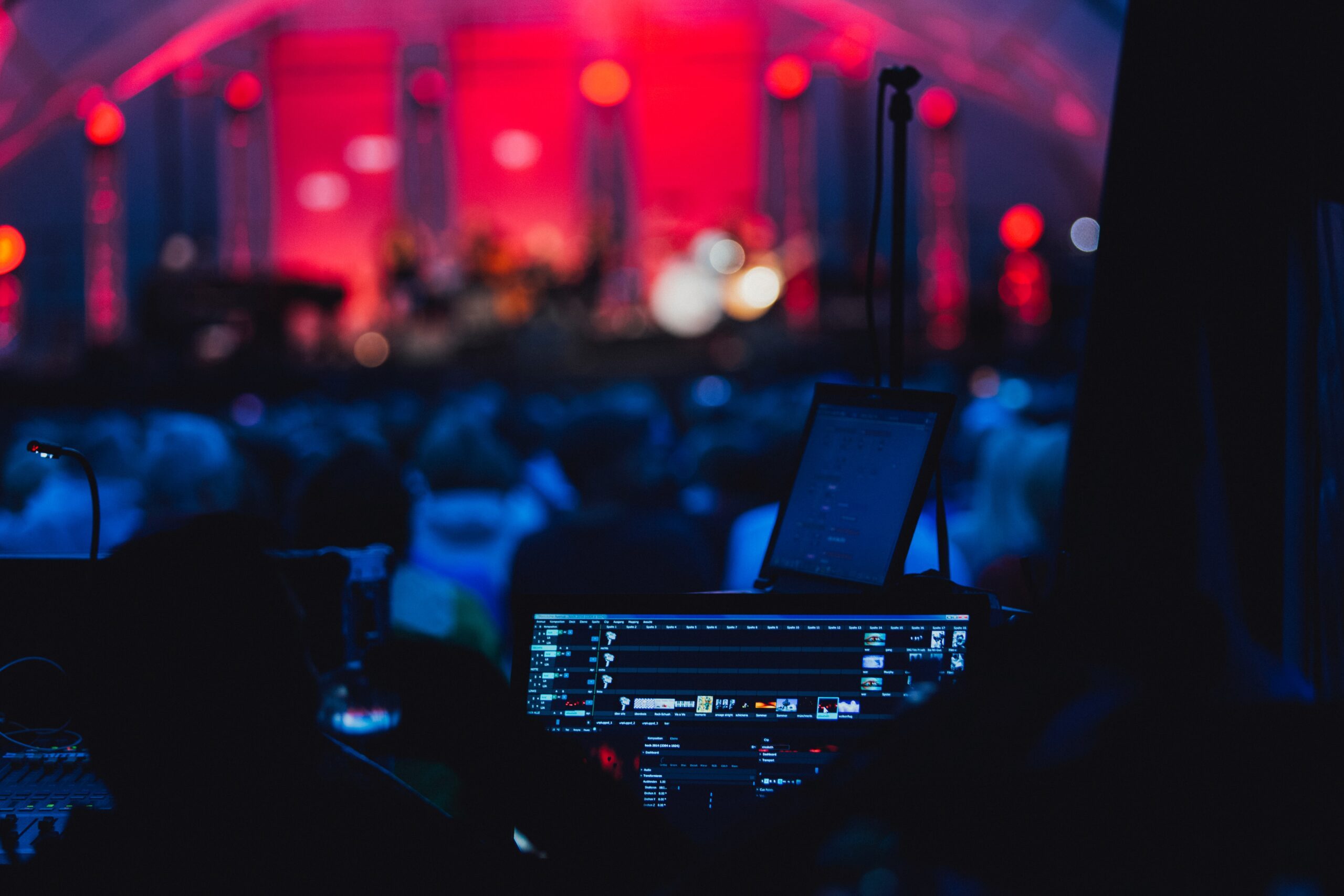 markus-spiske-UCbMZ0S-w28-unsplash